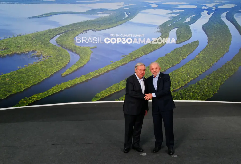 Il presidente del Brasile Lula insieme a ad António Guterres, segretario generale dell'Onu.