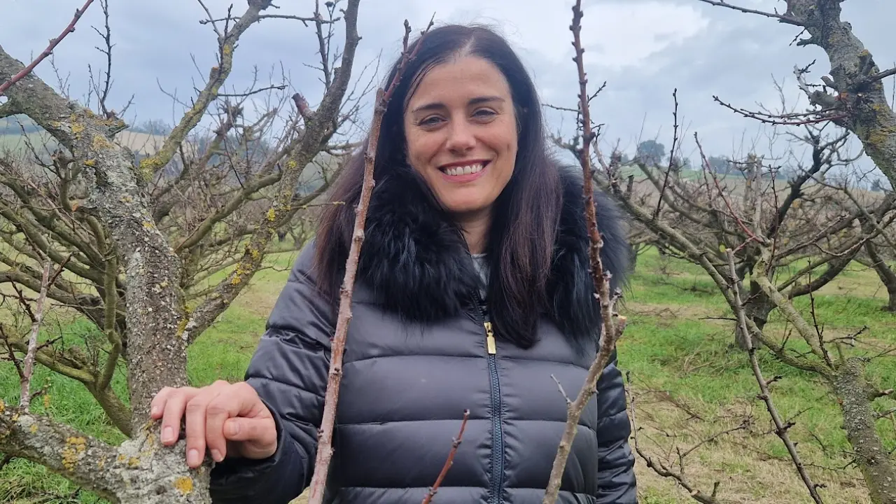 Nel 2025 con gli albicocchi di Carpineta: l'agronoma Eleonora Grilli