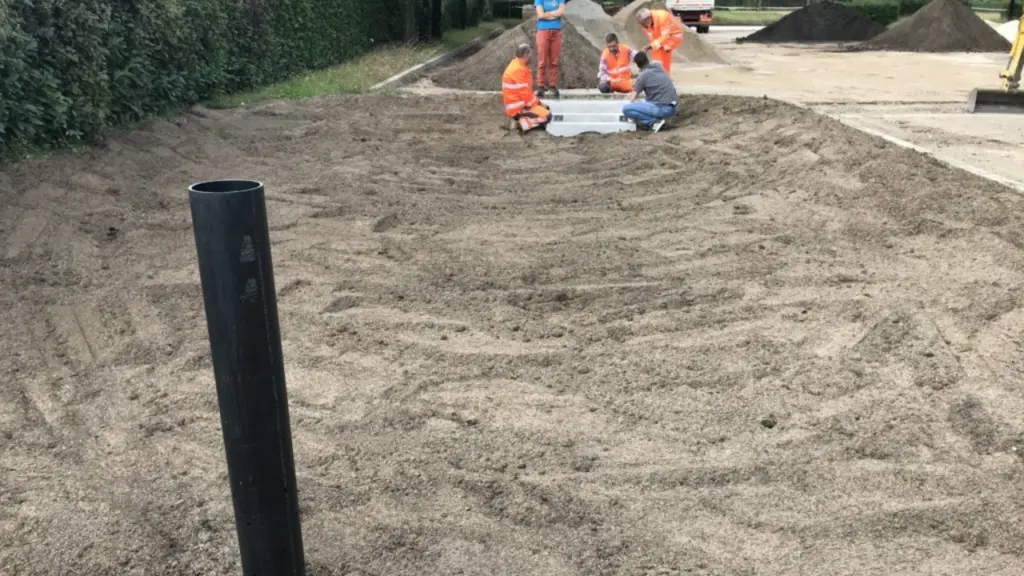 Rigenerare secondo natura: costruzione di un giardino pluviale a Santorso
