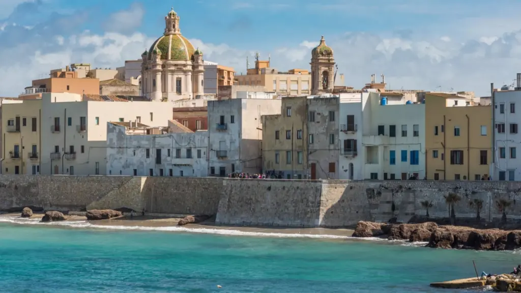 Aglio rosso di Nubia: vista di Trapani