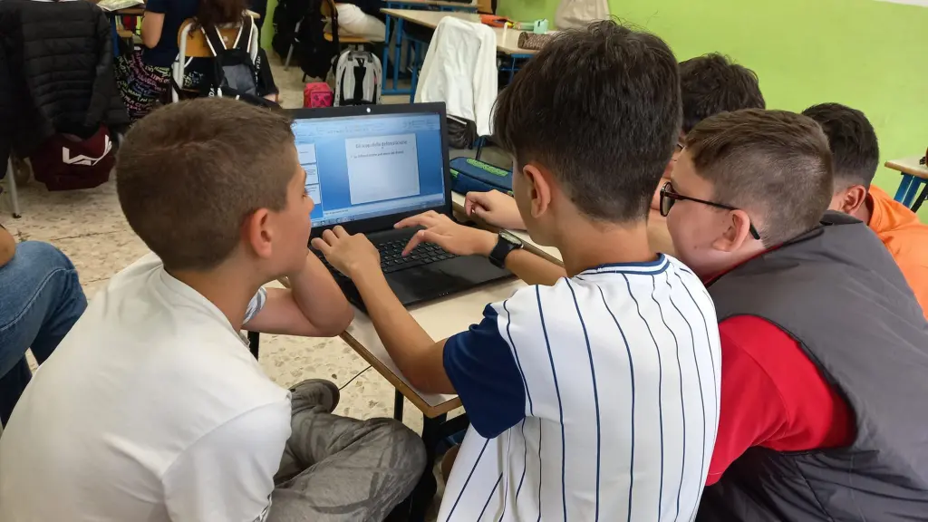Progetto di educazione ambientale "Nettuno va a scuola", realizzato a Ischia con l'Amp Regno di Nettuno. Foto: Amp Regno di Nettuno