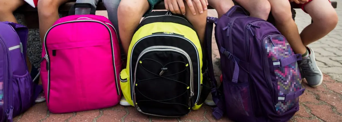 Back to school creativo e sostenibile: zainetti scolastici usati