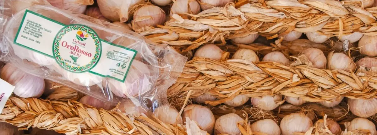 Aglio rosso di Nubia: le trecce d'aglio