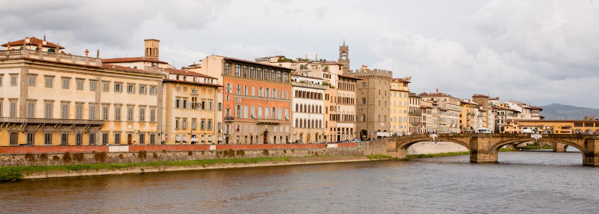 Gli argini dell'Arno a Firenze. 