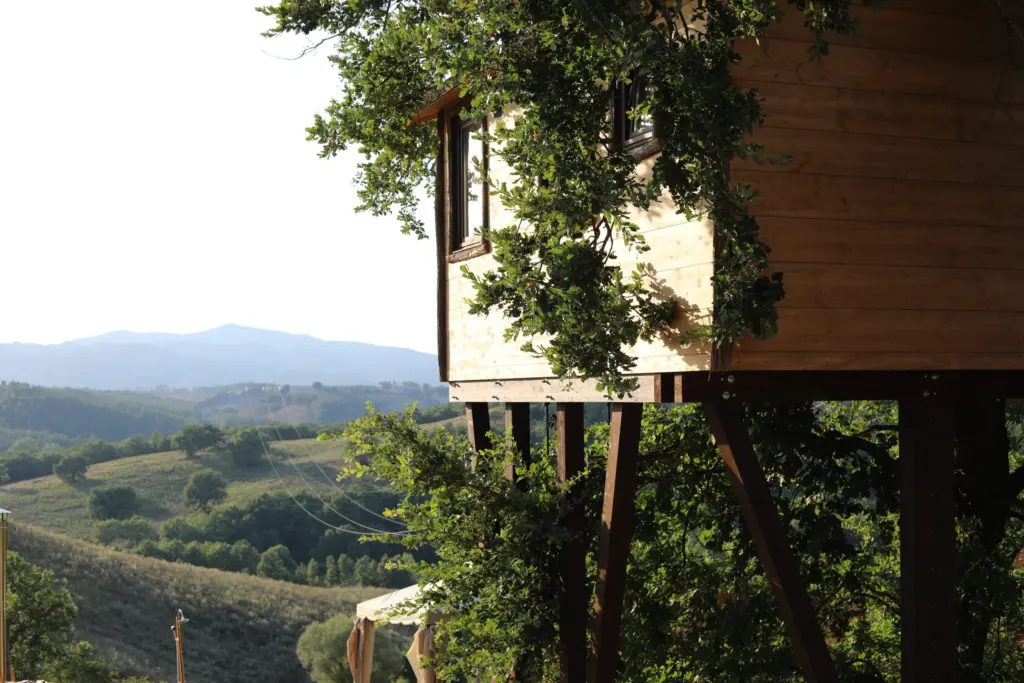 Glamping il Sole, casetta sull'albero