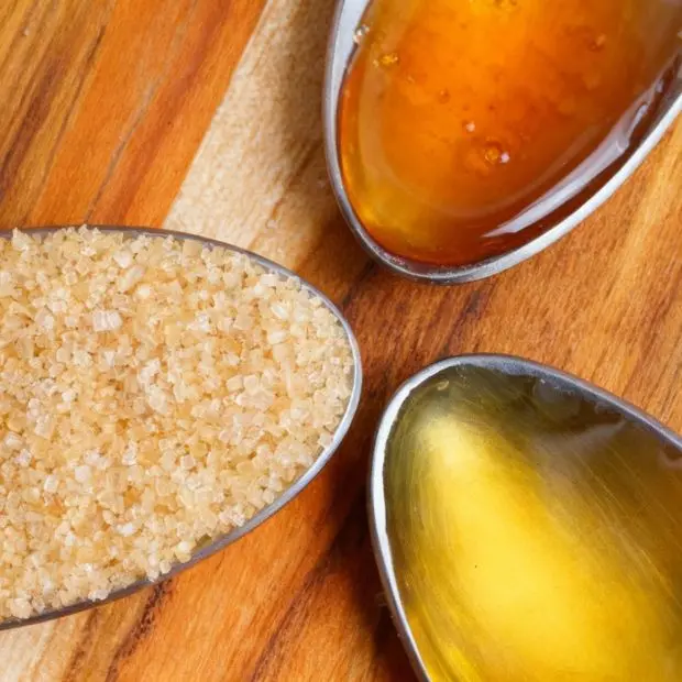3. Cosmesi fai da te: lo scrub per il viso a base di ingredienti commestibili