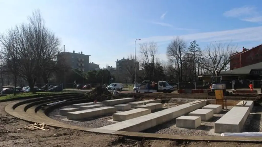 Piazza d’acqua a Cesano Boscone.
