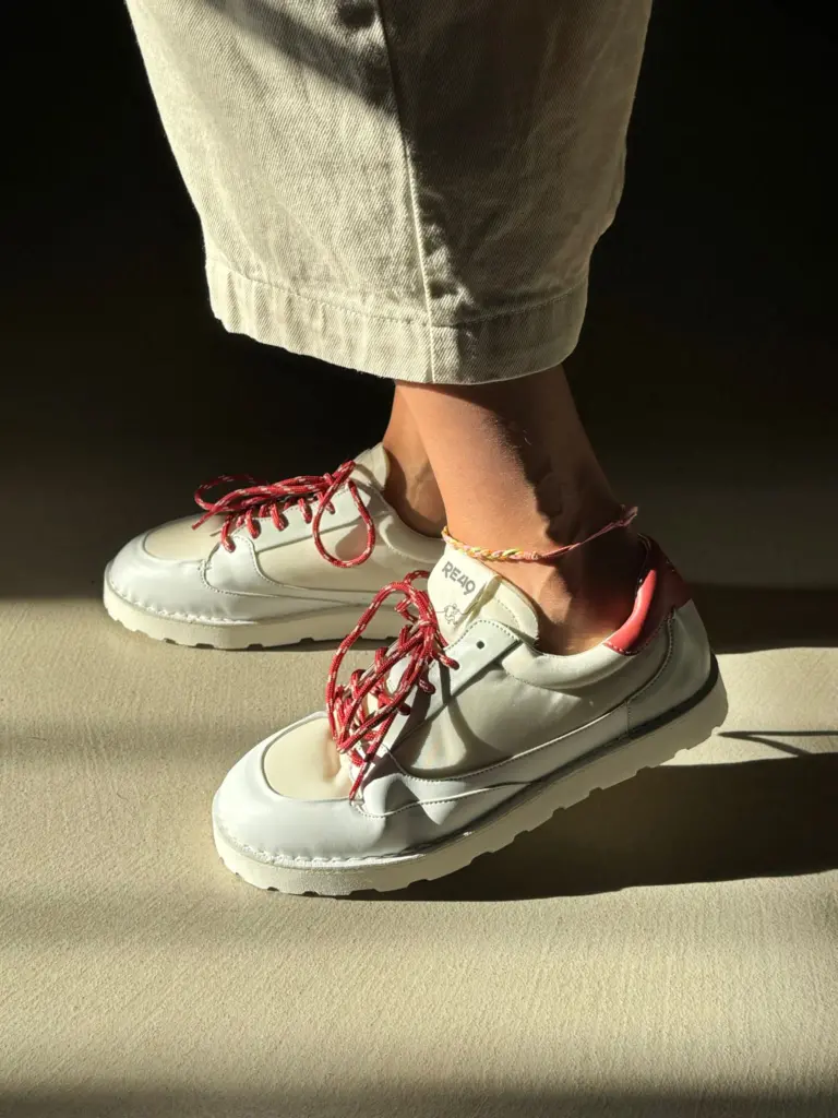 Leggera come una sneaker: o modelli di Re49