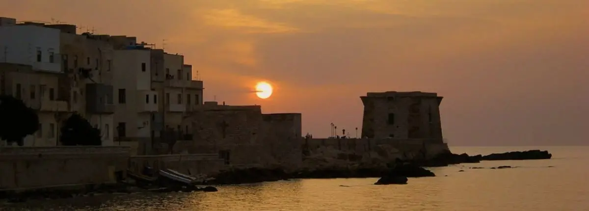Aglio rosso di Nubia: il tramonto dalla Torre di Ligny